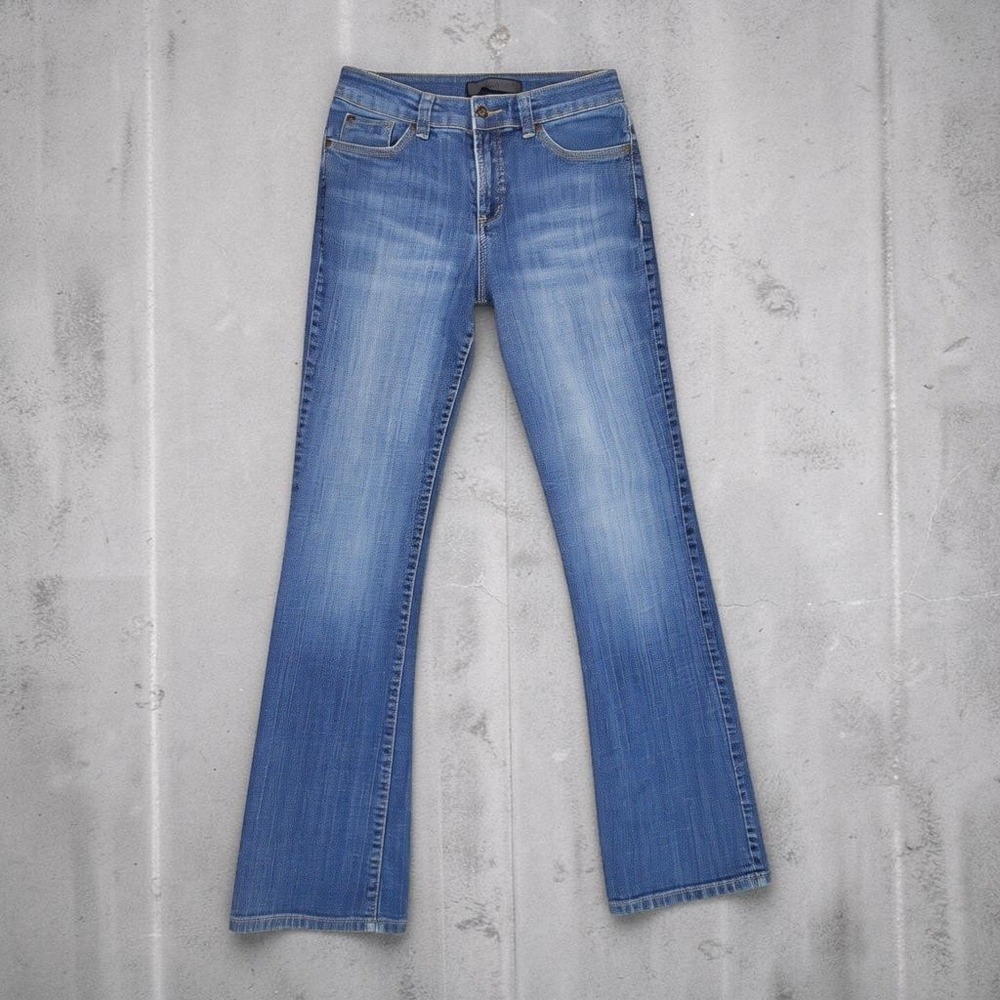 Nine West Jeans Gramercy Fit Bootcut Blue Denim Size 8 Waist 28 Medium Wash